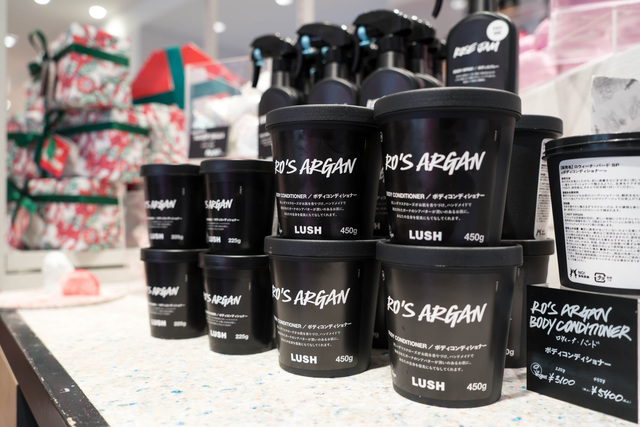 LUSHの商品は、パッケージもシンプルなものが多い